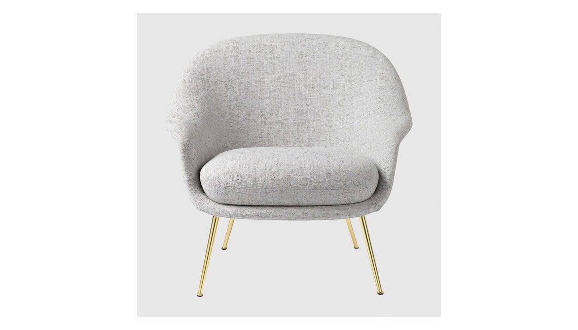 Bat Lounge Chair - Fully Upholstered, Low back, Conic base休闲椅