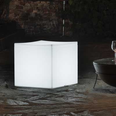 SERRALUNGALounge Cube with Light矮凳