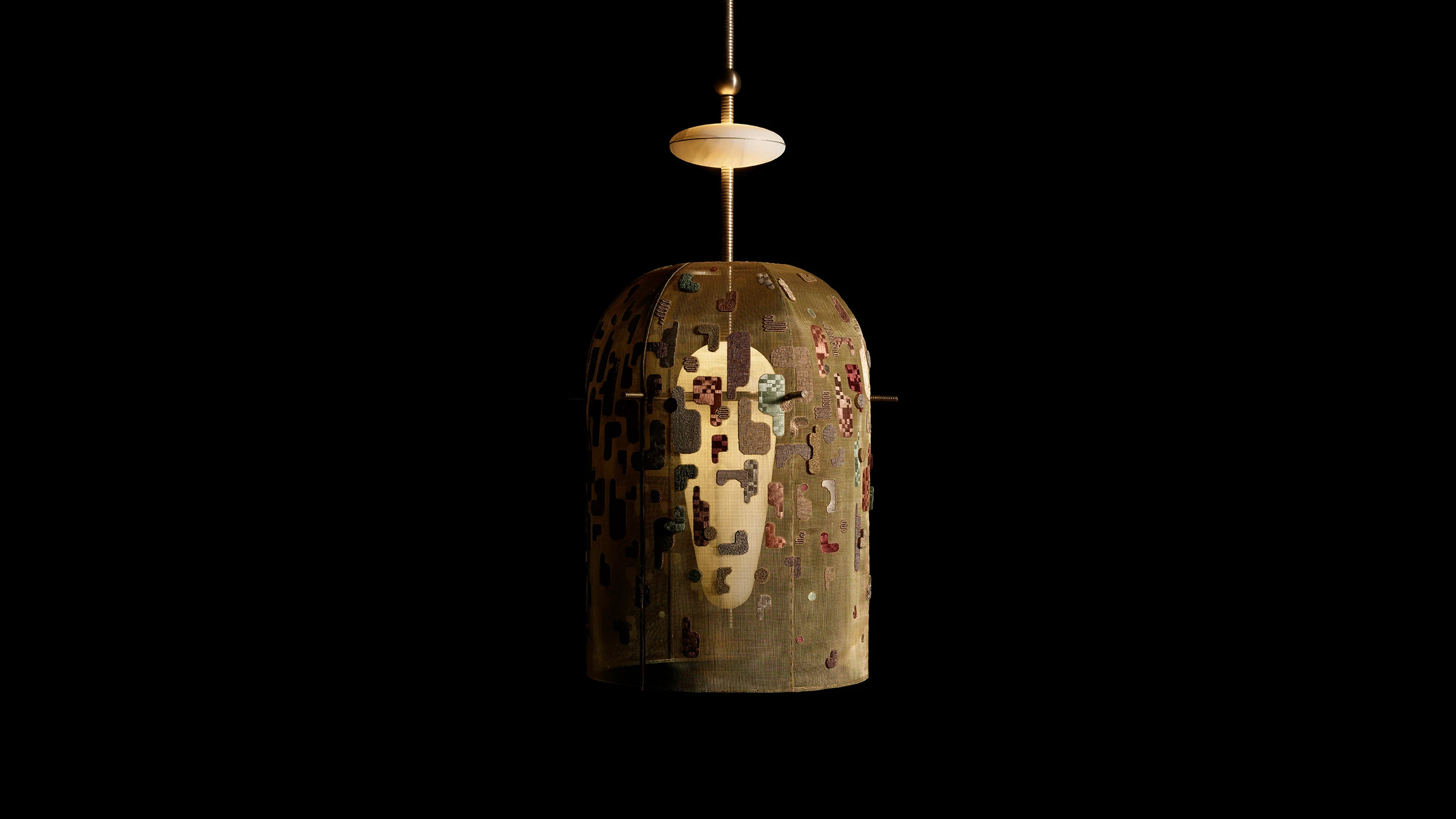 HAND-EMBROIDERED HANGING LAMP吊灯